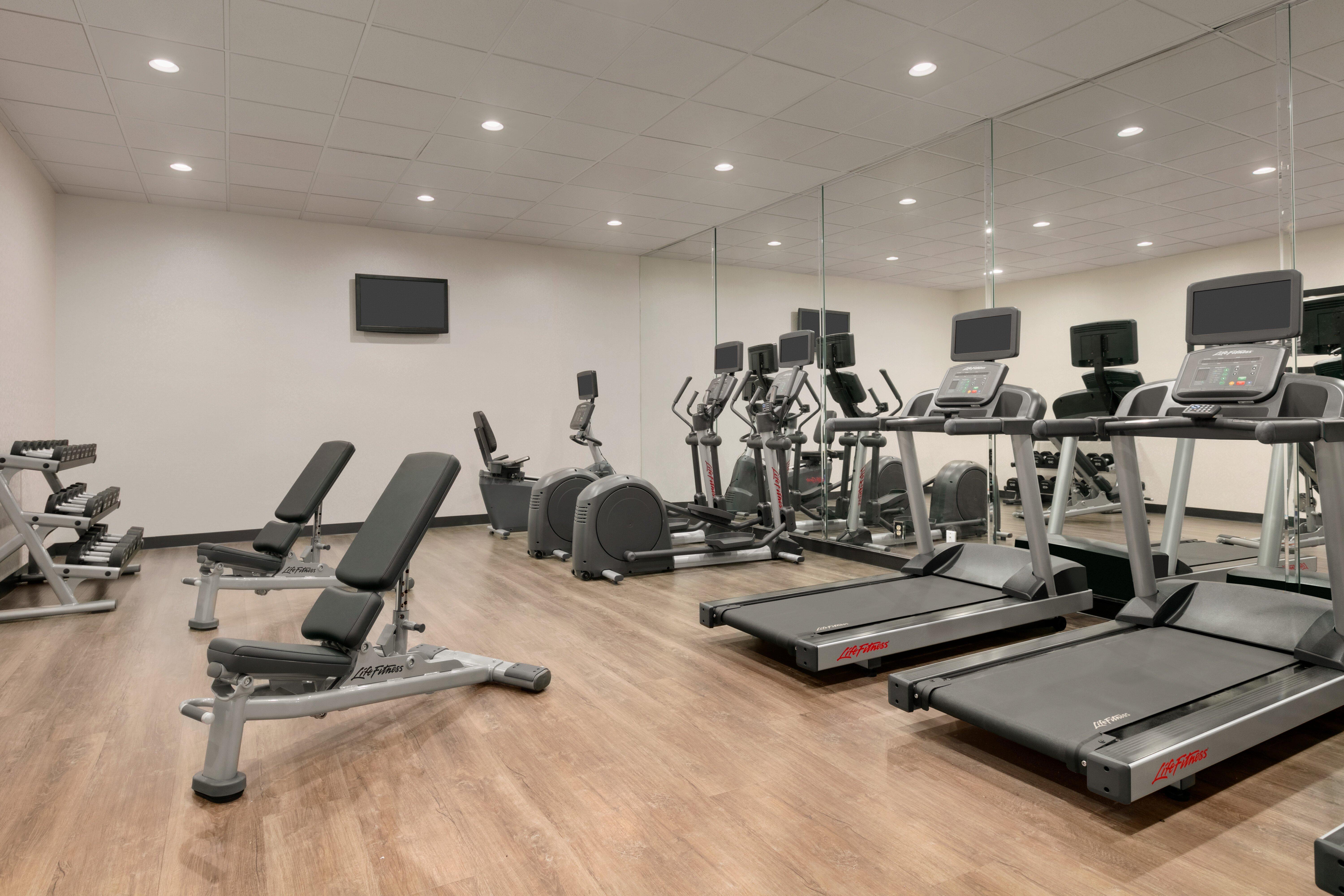 Holiday Inn Express Hotel & Suites Norfolk Airport By Ihg Esterno foto