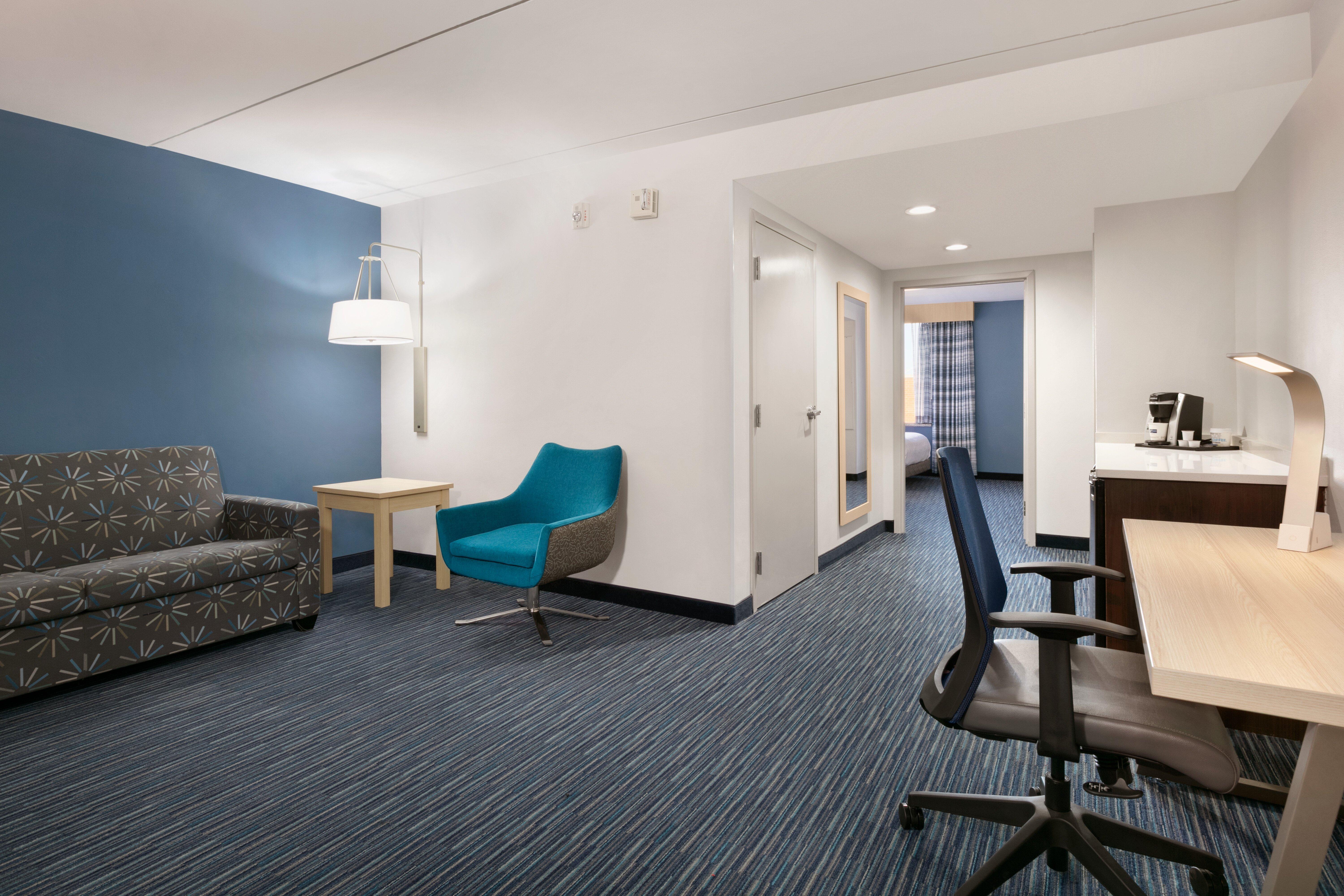 Holiday Inn Express Hotel & Suites Norfolk Airport By Ihg Esterno foto
