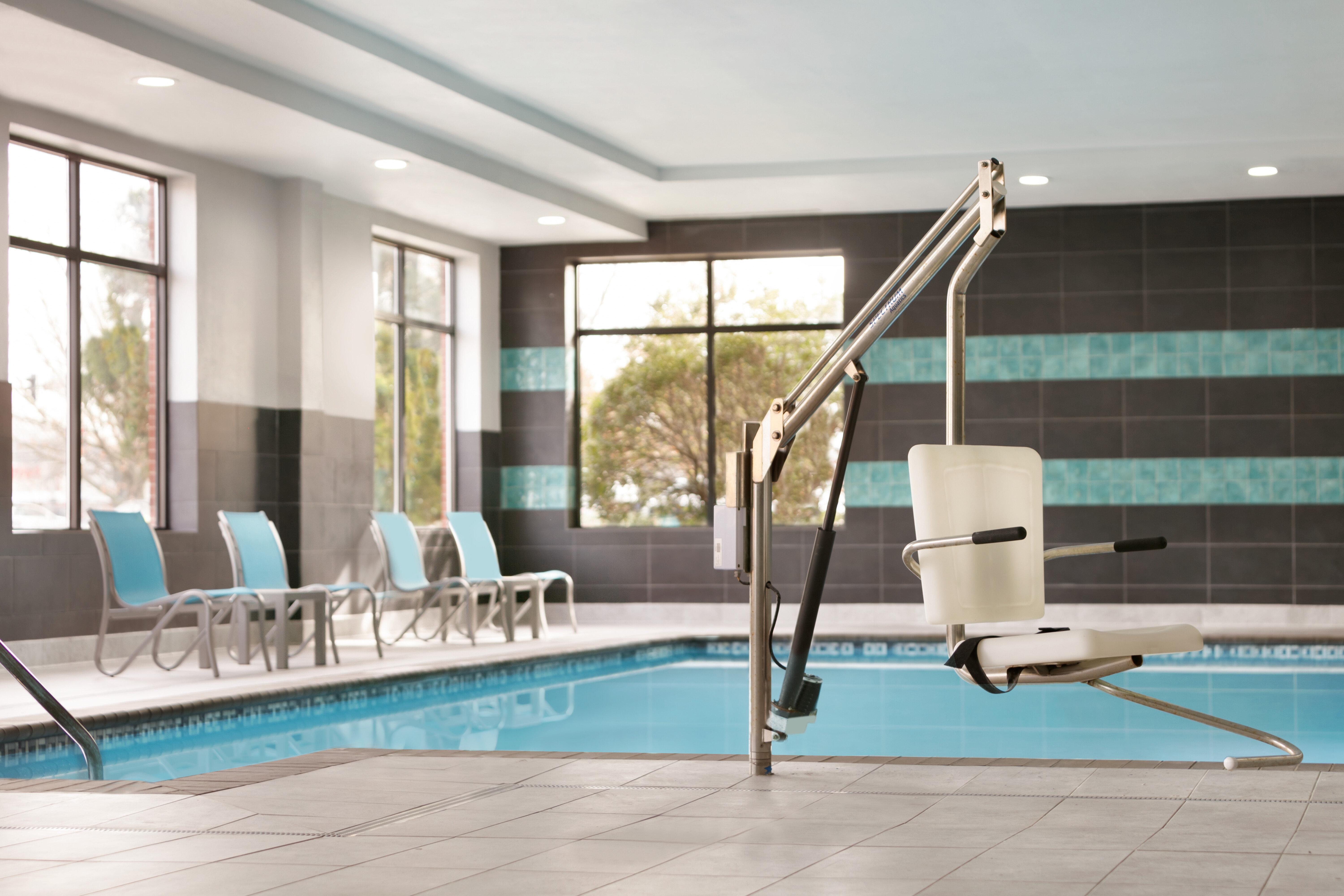 Holiday Inn Express Hotel & Suites Norfolk Airport By Ihg Esterno foto